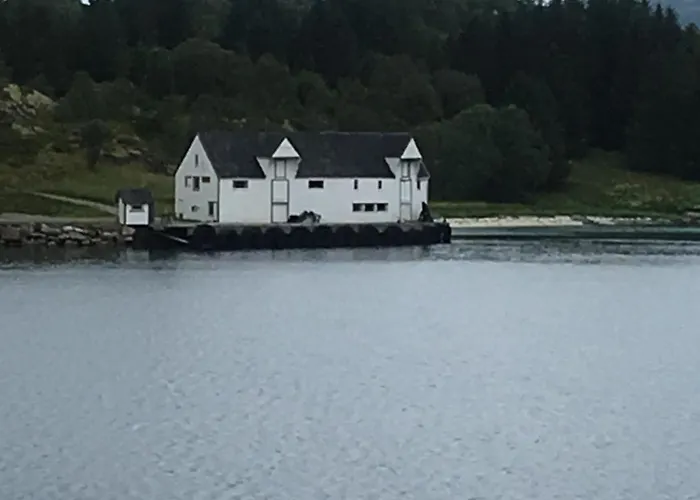 Semesterbostad Hanoya- Vesteralen Myrland